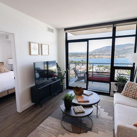 Awesome View 21 Two Bedroom One Bath Downtown Lake View Near Beach Kelowna Luaran gambar