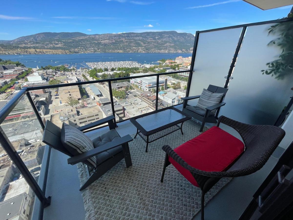 Awesome View 21 Two Bedroom One Bath Downtown Lake View Near Beach Kelowna Luaran gambar